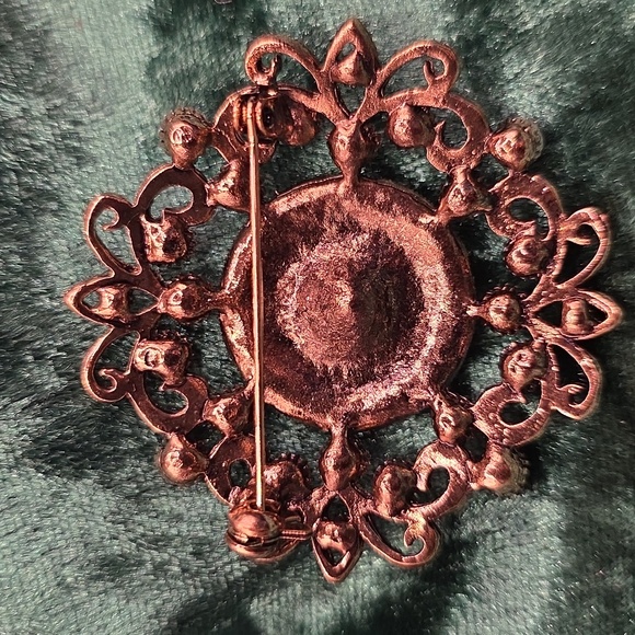 Elegant Black and Pink Brooch - Picture 3 of 4